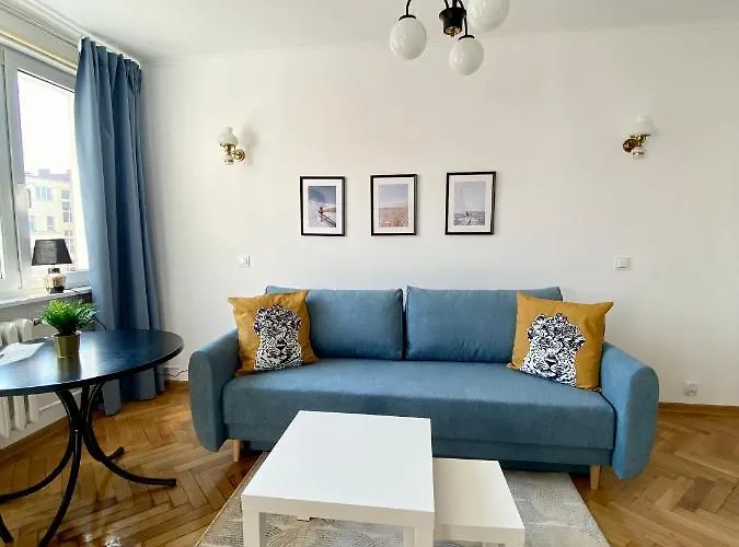 Avis Skwer Kosciuszki 17-19 Gdynia