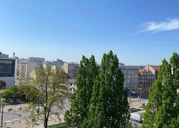 Avis Skwer Kosciuszki 17-19 * Gdynia